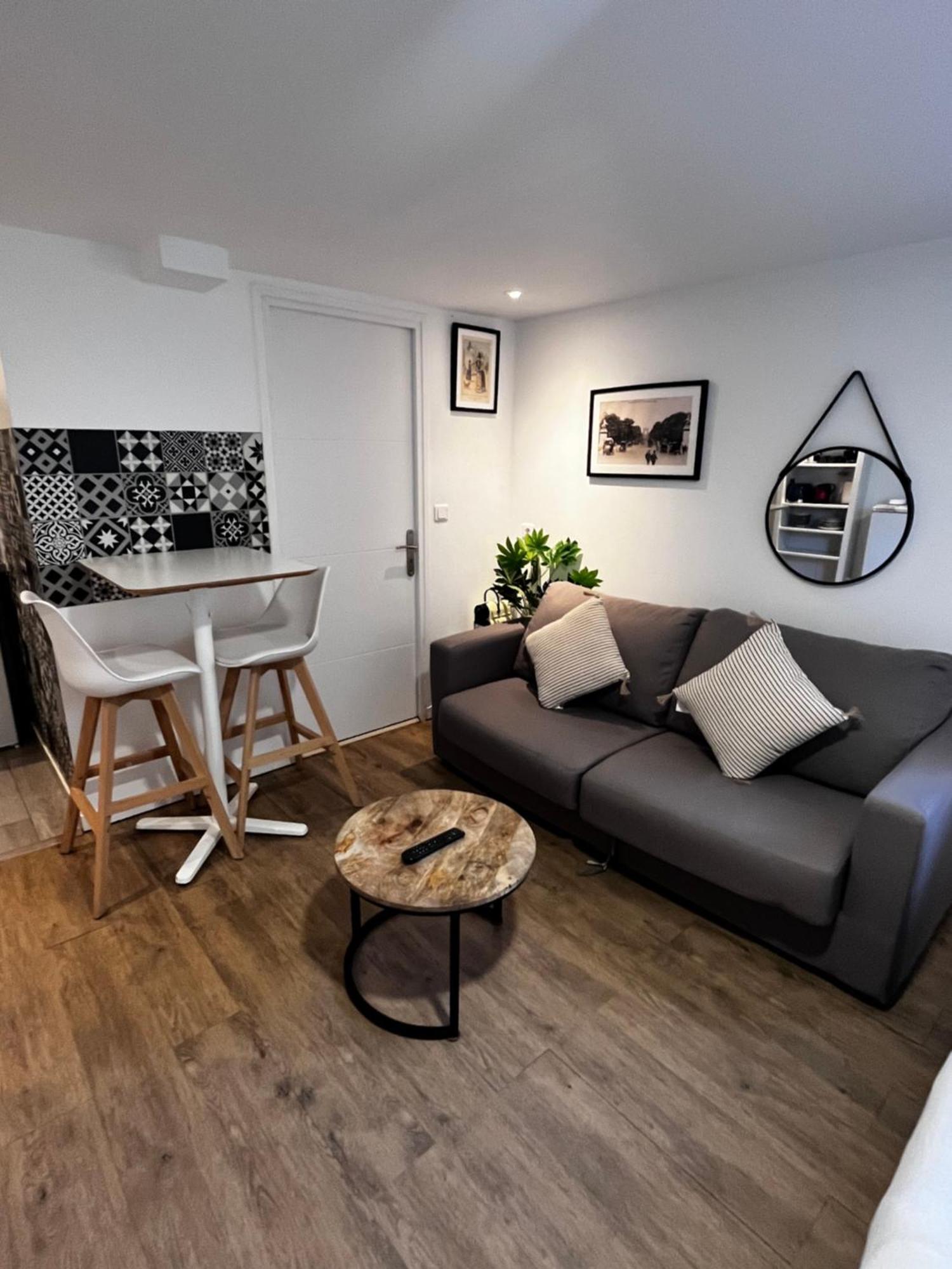 Apartment Proche Gare Et Versailles 4 Min A Pied Train Vers Paris *